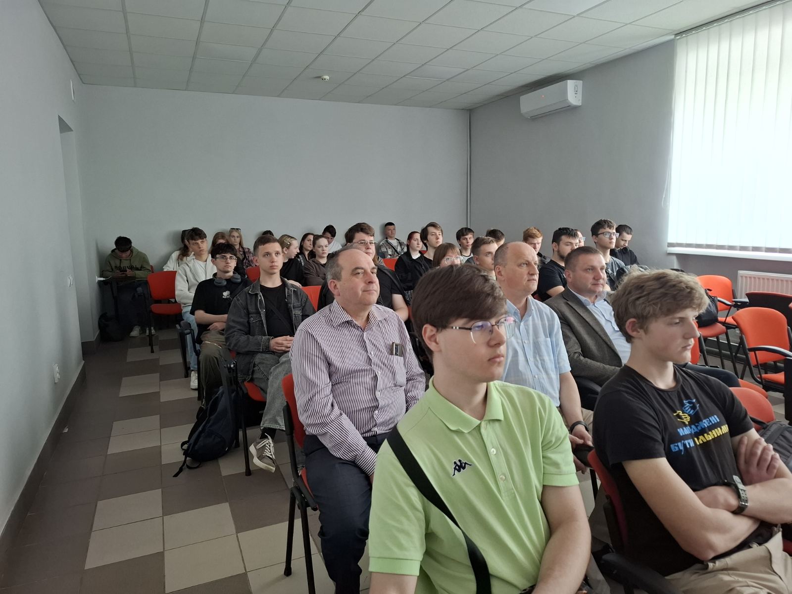 ​Майбутнє розумних міст: викладачі та студенти кафедри КІ відвідали онлайн-лекцію професора Георгія Георгієва