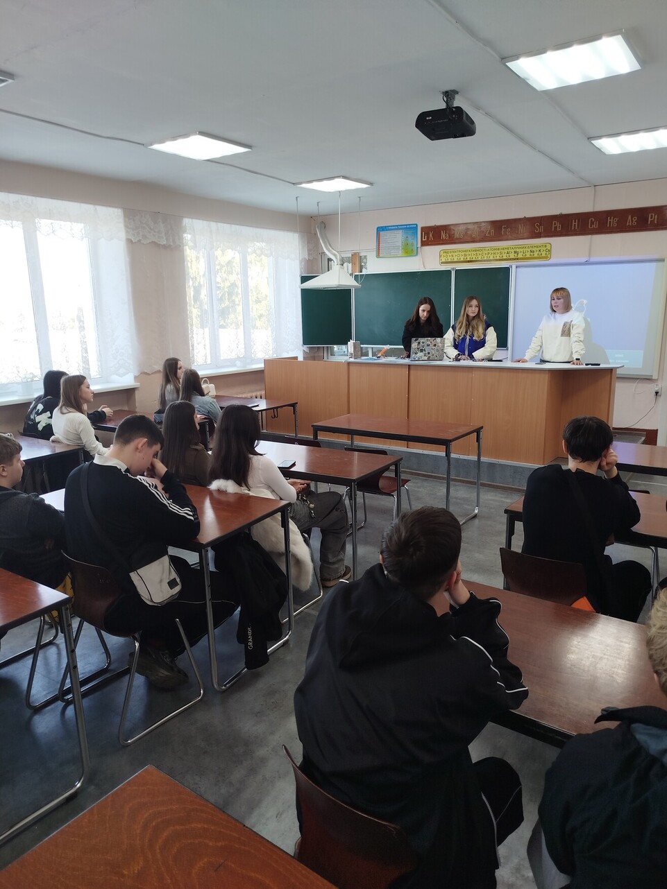 Профорієнтаційні зустрічі з учнями 11-х класів ліцеїв Великоберезовицької територіальної громади